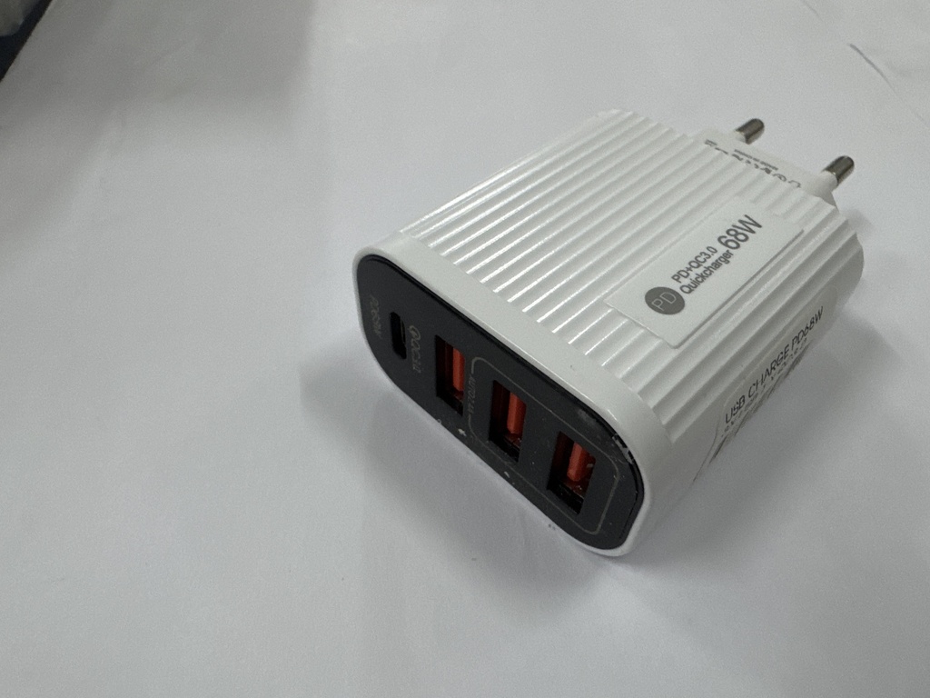 CHARGER USB PD68W PD+QC3.0